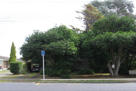 Photo of property in 151 Shakespeare Road, Milford, Auckland, 0620