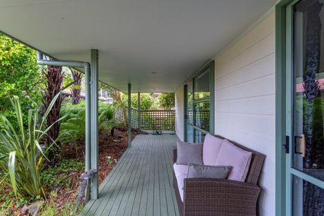 Photo of property in 60 Moana View Road, Waikawa, Picton, 7220
