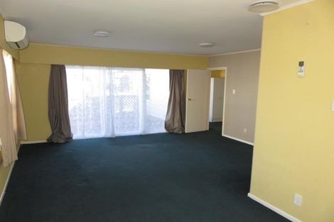 Photo of property in 16 Oswald Crescent, Paparangi, Wellington, 6037