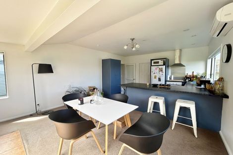 Photo of property in 35 Cornwall Road, Lyttelton, 8082