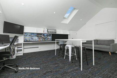 Photo of property in 2c Roland Road, Greenhithe, Auckland, 0632