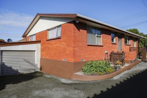 Photo of property in 19 Towey Street, Holmes Hill, Oamaru, 9401