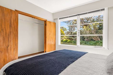 Photo of property in 33 James Mcleod Road, Shelly Beach, South Head, 0874