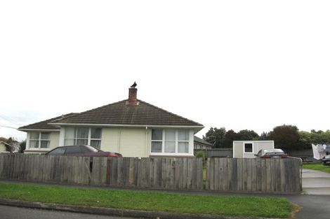 Photo of property in 33 Paddington Street, Northcote, Christchurch, 8052