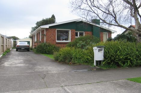 Photo of property in 655 Featherston Street, Roslyn, Palmerston North, 4414