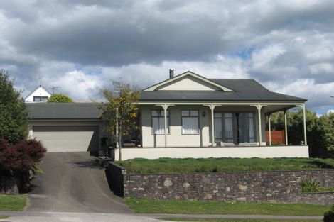 Photo of property in 2 Thornlea Drive, Welcome Bay, Tauranga, 3112