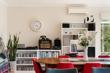 Photo of property in 19 Evelyn Road, Cockle Bay, Auckland, 2014