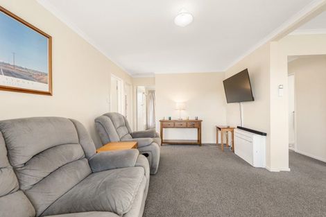 Photo of property in 42 Newburn Street, Waikaia, 9778