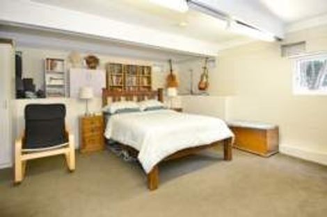 Photo of property in 1/330 Glenfield Road, Glenfield, Auckland, 0629