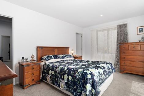 Photo of property in 4 Madeleine Place, Omokoroa, 3114