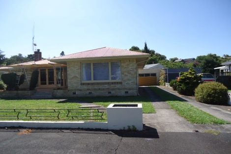 Photo of property in 8 Vectis Road, Hillcrest, Hamilton, 3216