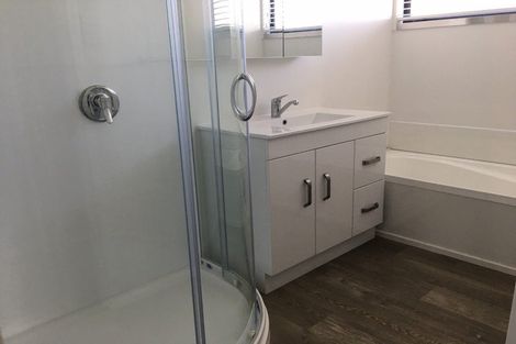 Photo of property in 372 Kahikatea Drive, Dinsdale, Hamilton, 3204