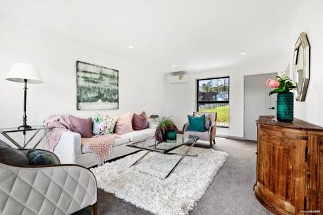 Photo of property in 5 Third Fairway Place, Albany, Auckland, 0632