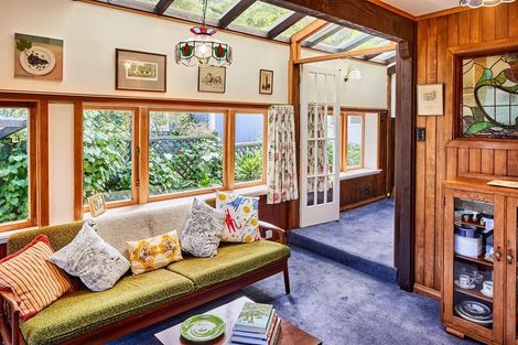 Photo of property in 25 Mahoe Street, Eastbourne, Lower Hutt, 5013