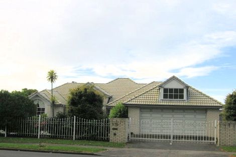 Photo of property in 278 Cascades Road, Botany Downs, Auckland, 2010