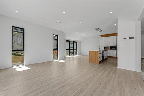 Photo of property in 59 Kirikiri Drive, Papakura, 2110