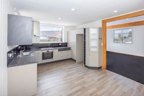 Photo of property in 50 Poaka Avenue, Dinsdale, Hamilton, 3204