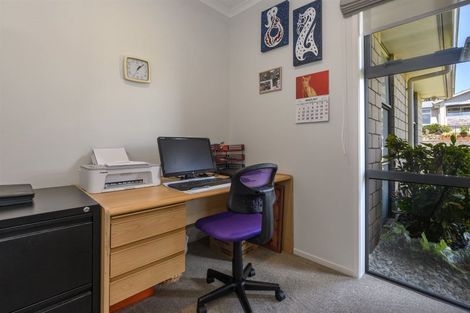 Photo of property in 6 Damien Place, Ohauiti, Tauranga, 3112