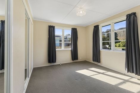 Photo of property in 24 Rainey Grove, Taita, Lower Hutt, 5011