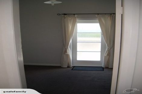 Photo of property in 2/17 Hall Street, Newtown, Wellington, 6021