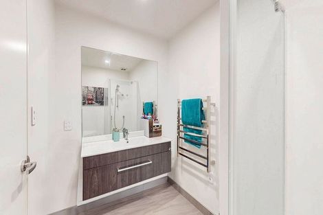 Photo of property in 39 Rua Kai Way, Brooklyn, Wellington, 6021