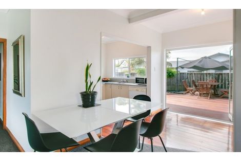 Photo of property in 8 Anzac Avenue, Onekawa, Napier, 4110