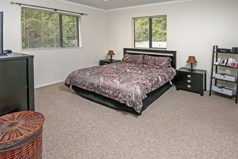 Photo of property in 23 Westglen Place, Ranui, Auckland, 0612