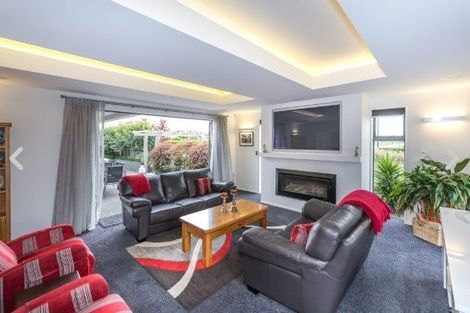 Photo of property in 2 Rossington Drive, West Melton, 7618