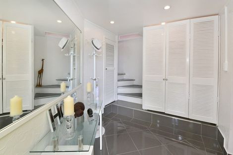 Photo of property in 21 Elliston Crescent, Stanmore Bay, Whangaparaoa, 0932