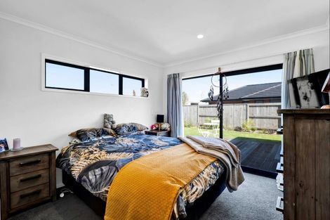 Photo of property in 3 Tangaroa Street, Waitara, 4320