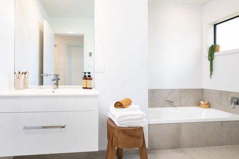 Photo of property in 255 Parklands Avenue, Bell Block, New Plymouth, 4312