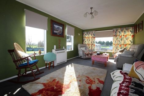 Photo of property in 10 Mccaughan Street, Browns, Winton, 9781