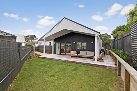 Photo of property in 6a Rudyard Crescent, Johnsonville, Wellington, 6037