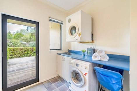 Photo of property in 43 Tvl Road, Blue Mountains, Upper Hutt, 5371