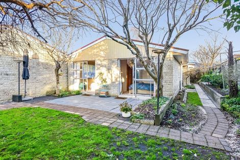 Photo of property in 15b Taylor Terrace, St Andrews, Hamilton, 3200