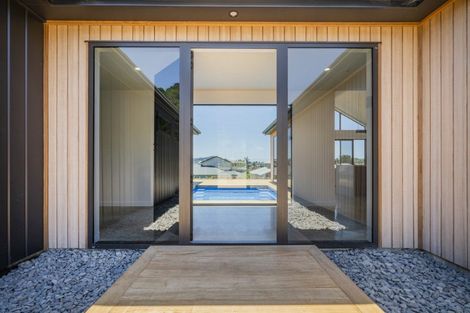 Photo of property in 8 Ian Hopper Way, Pauanui, 3579