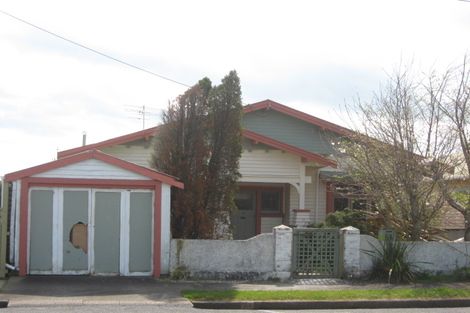 Photo of property in 34 Fulford Street, New Plymouth, 4310