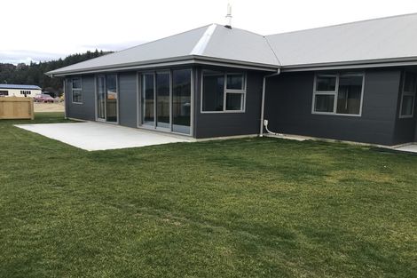 Photo of property in Luggate Park, 14 Cooper Crescent, Luggate, Cromwell, 9383