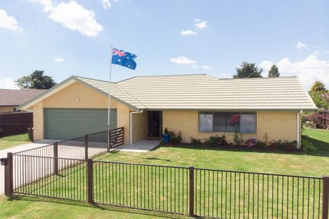 Photo of property in 55 Darlington Street, Ngatea, 3503