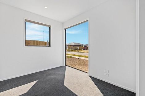 Photo of property in 3 Borthwick Street, Belfast, Christchurch, 8051