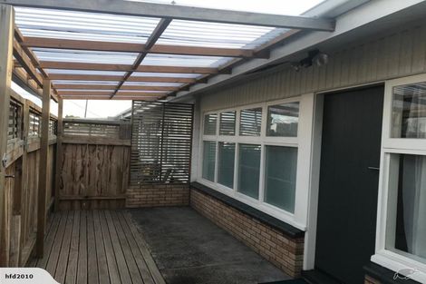 Photo of property in 2/188 Captain Springs Road, Onehunga, Auckland, 1061