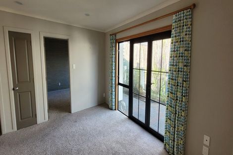 Photo of property in 85c Eliot Street, New Plymouth, 4310