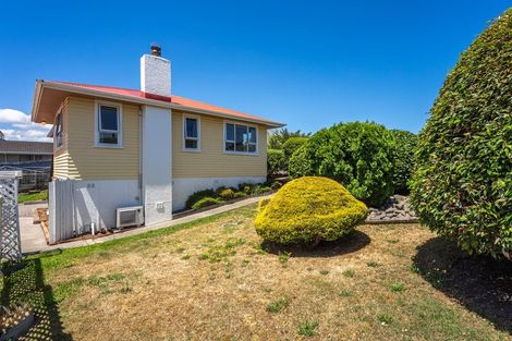 Photo of property in 10 Walton Road, Paraparaumu Beach, Paraparaumu, 5032