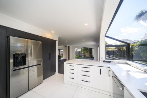 Photo of property in 26 Hanmer Place, Highbury, Palmerston North, 4412