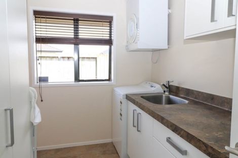 Photo of property in 6 Edward Bullen Place, Thames, 3500