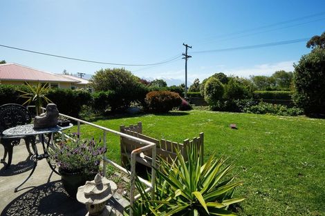 Photo of property in 16 Cromer Street, Kaikoura, 7300