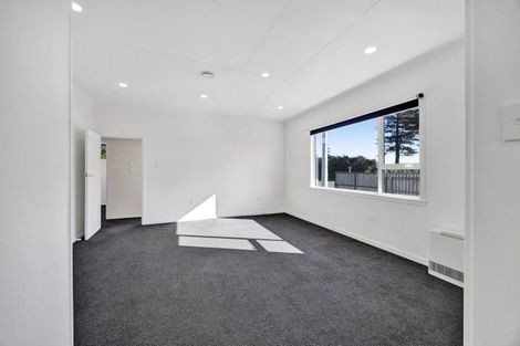 Photo of property in 23 Longfellow Road, Opunake, 4616