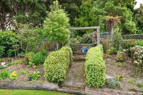 Photo of property in 12 Dunallen Avenue, Marton, 4710