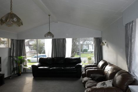 Photo of property in 72 California Drive, Totara Park, Upper Hutt, 5018