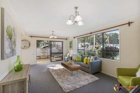 Photo of property in 1/53 Great South Road, Takanini, 2112